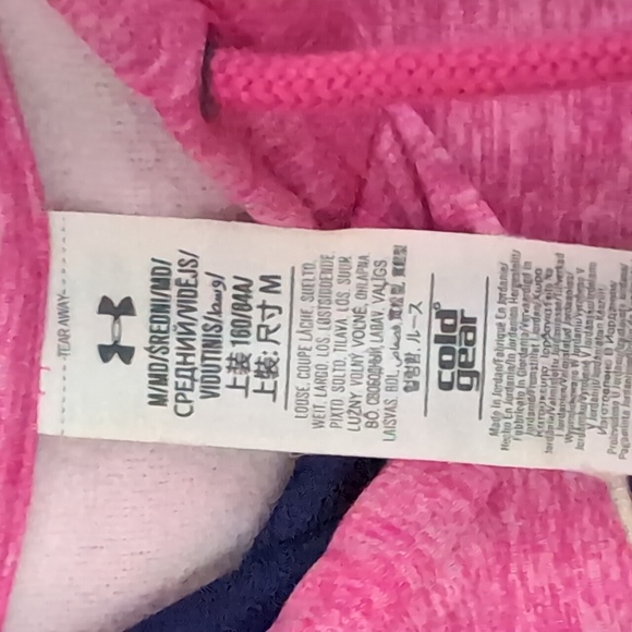 Women's pink Under Armour hoodie hooded sweatshirt size medium cold gear - Picture 3 of 5